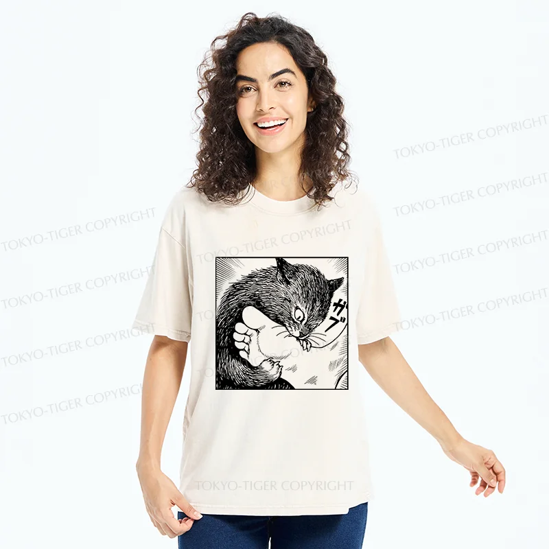 Tokyo-Tiger Cat Bites Feet Washed T-Shirt