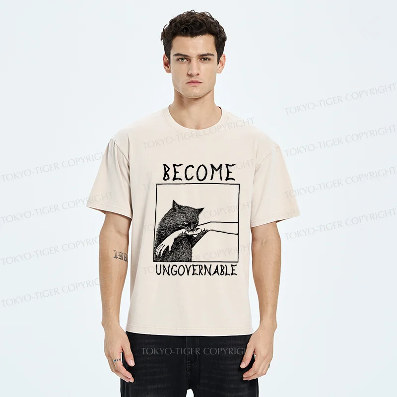 Tokyo-Tiger Cat Biting Arm Washed T-Shirt