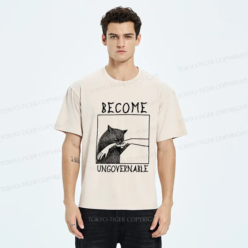 Tokyo-Tiger Cat Biting Arm Washed T-Shirt