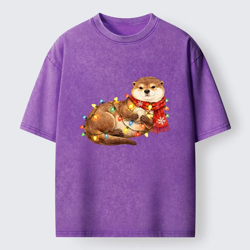 Tokyo-Tiger Cozy Otter With Christmas Lights Washed T-Shirt