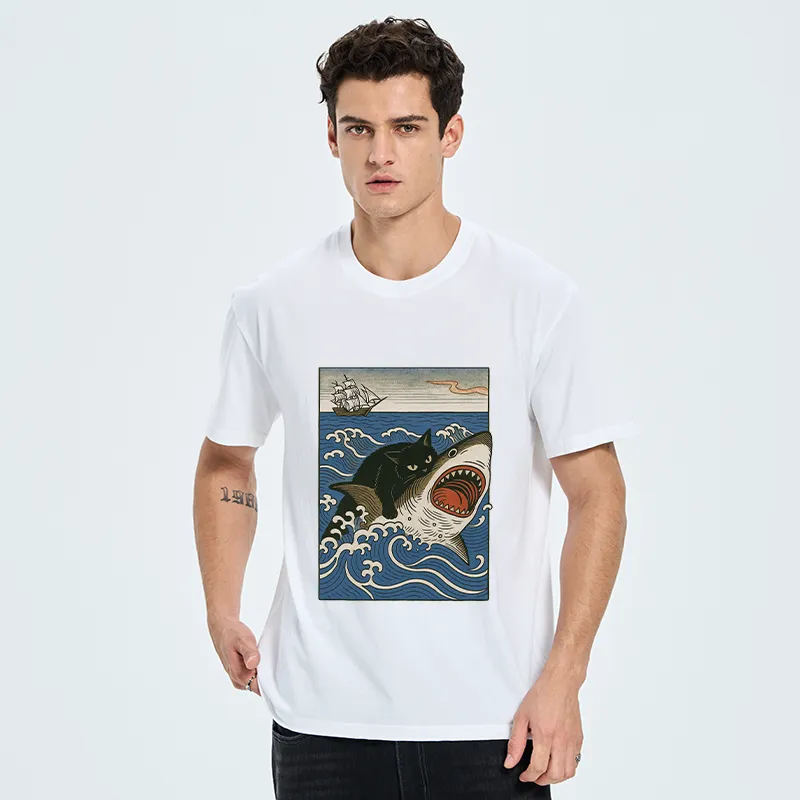 Tokyo-Tiger Cat Hunting Shark Classic T-Shirt