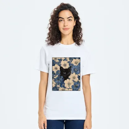 Tokyo-Tiger Cat In The Flowers Classic T-Shirt