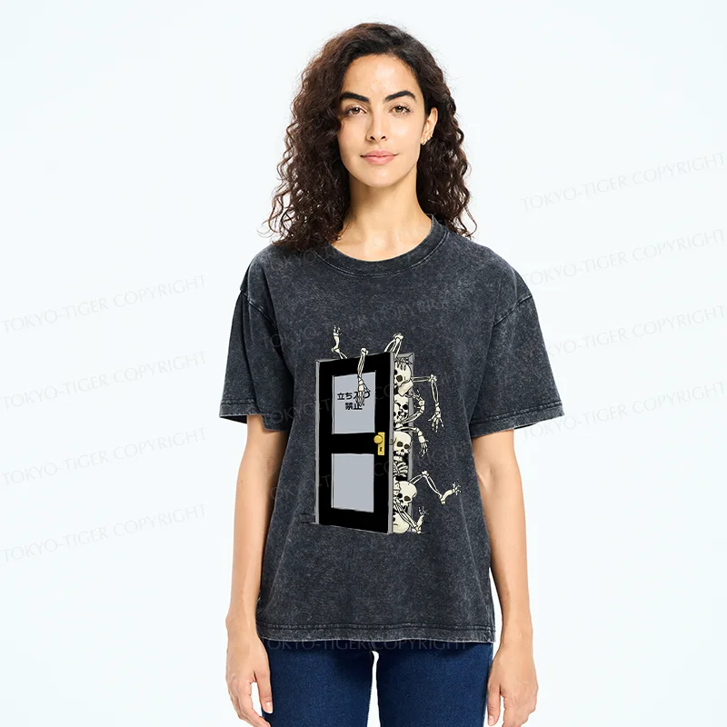 Tokyo-Tiger Ghost Coming In Washed T-Shirt