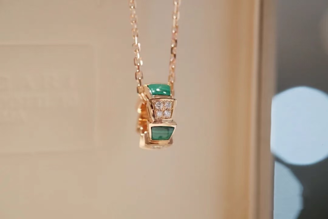 Buy replica Bvlgari Serpenti Viper Necklace and replica jewelry from PICKS Jewelry