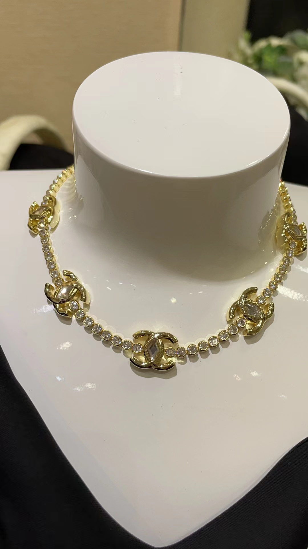 Buy replica Chanel Jennie Celebrity Style Choker Necklace and replica jewelry from PICKS Jewelry