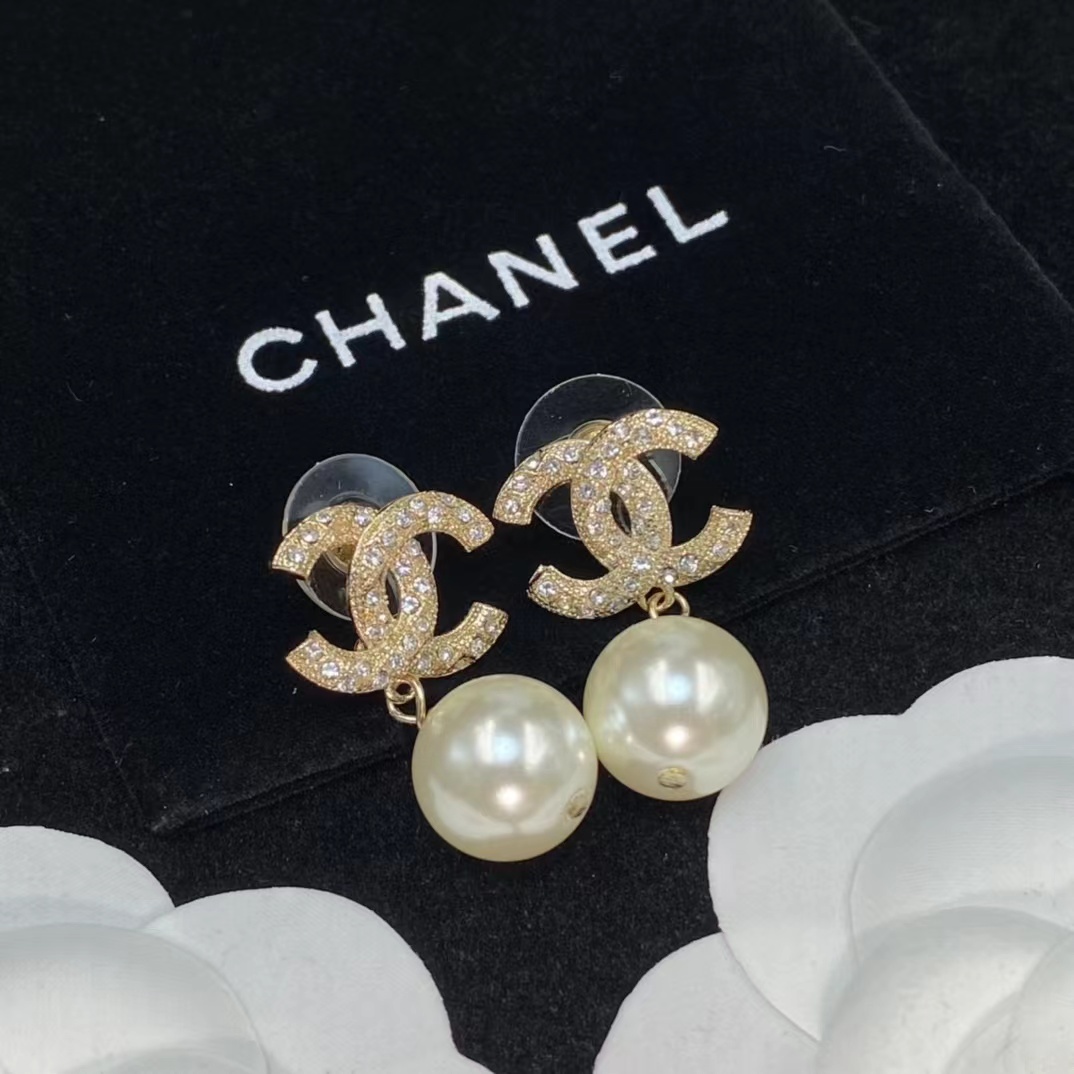 Buy replica Chanel Classic Pearl Dangle Earrings and replica jewelry from PICKS Jewelry