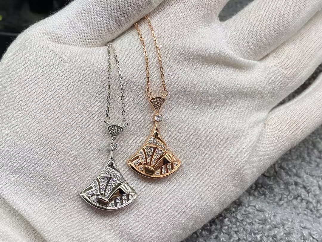 Buy replica Bvlgari Divas' Dream Necklace and replica jewelry from PICKS Jewelry