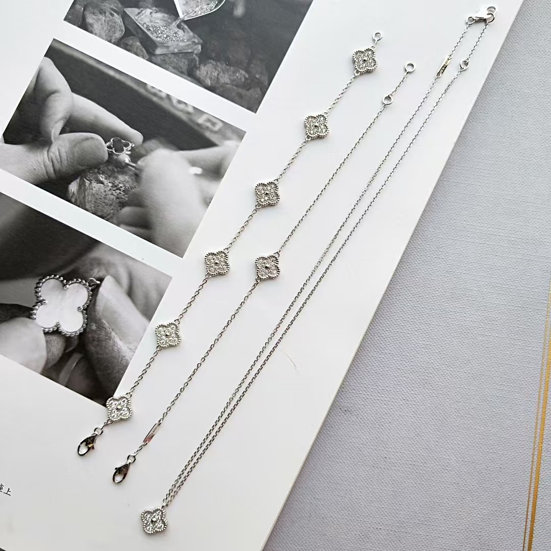 Buy replica Van Cleef & Arpels Full Diamond Mini Six Clover Bracelet 6 Motifs and replica jewelry from PICKS Jewelry