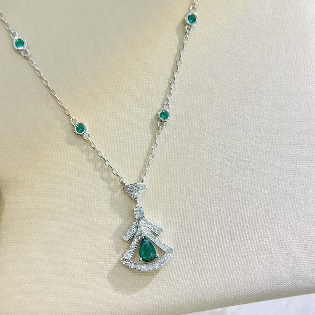 Buy replica Bvlgari Divas' Dream Necklace and replica jewelry from PICKS Jewelry