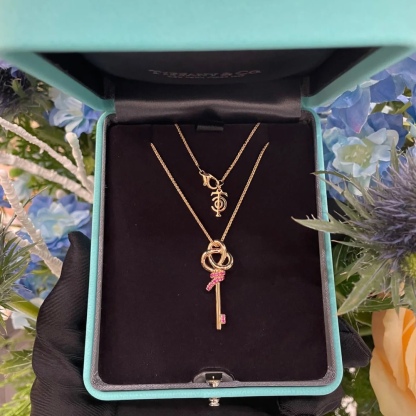 Buy replica Tiffany Pink Diamond Woven Key Pendant Necklace and replica jewelry from PICKS Jewelry