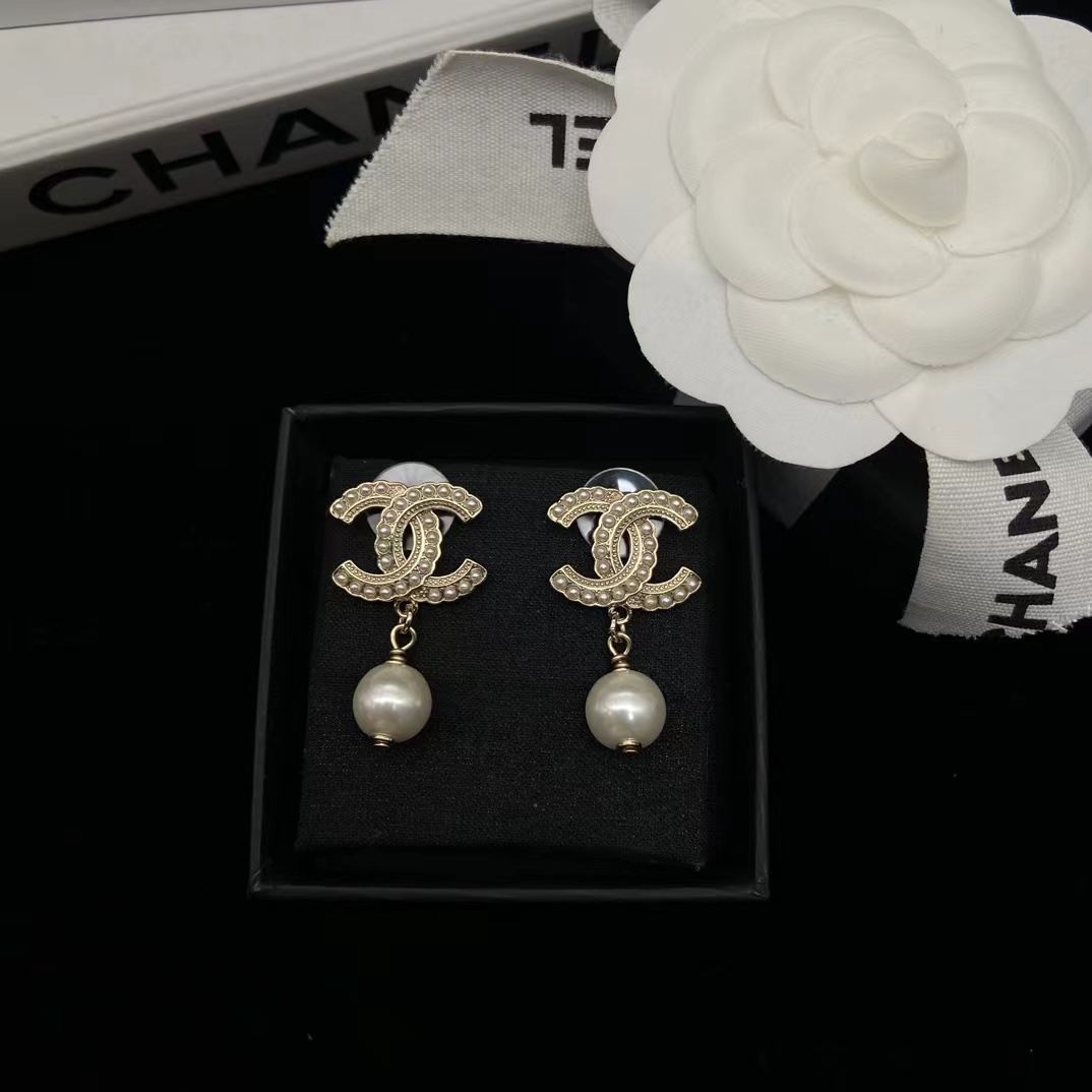 Buy replica Chanel Pearl Drop Earrings and replica jewelry from PICKS Jewelry