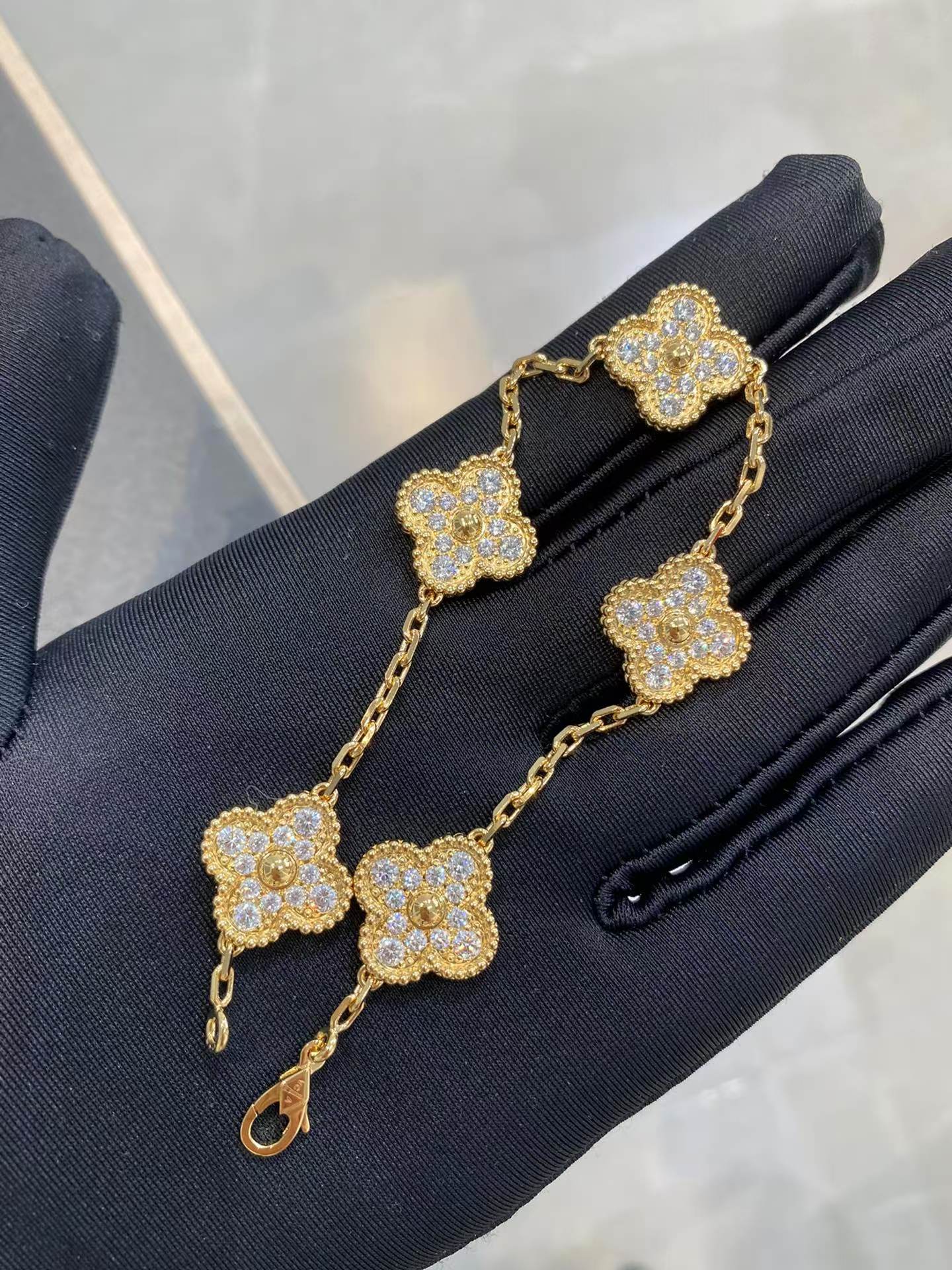 Buy replica Van Cleef & Arpels Vintage Alhambra Bracelet 5 Motifs and replica jewelry from PICKS Jewelry