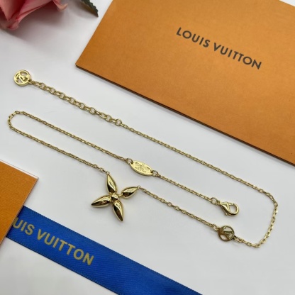 Buy replica Louis Vuitton Dainty Star Pendant Necklace and replica jewelry from PICKS Jewelry
