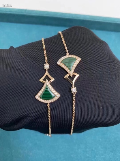 Buy replica Bvlgari Divas’ Dream Bracelet and replica jewelry from PICKS Jewelry