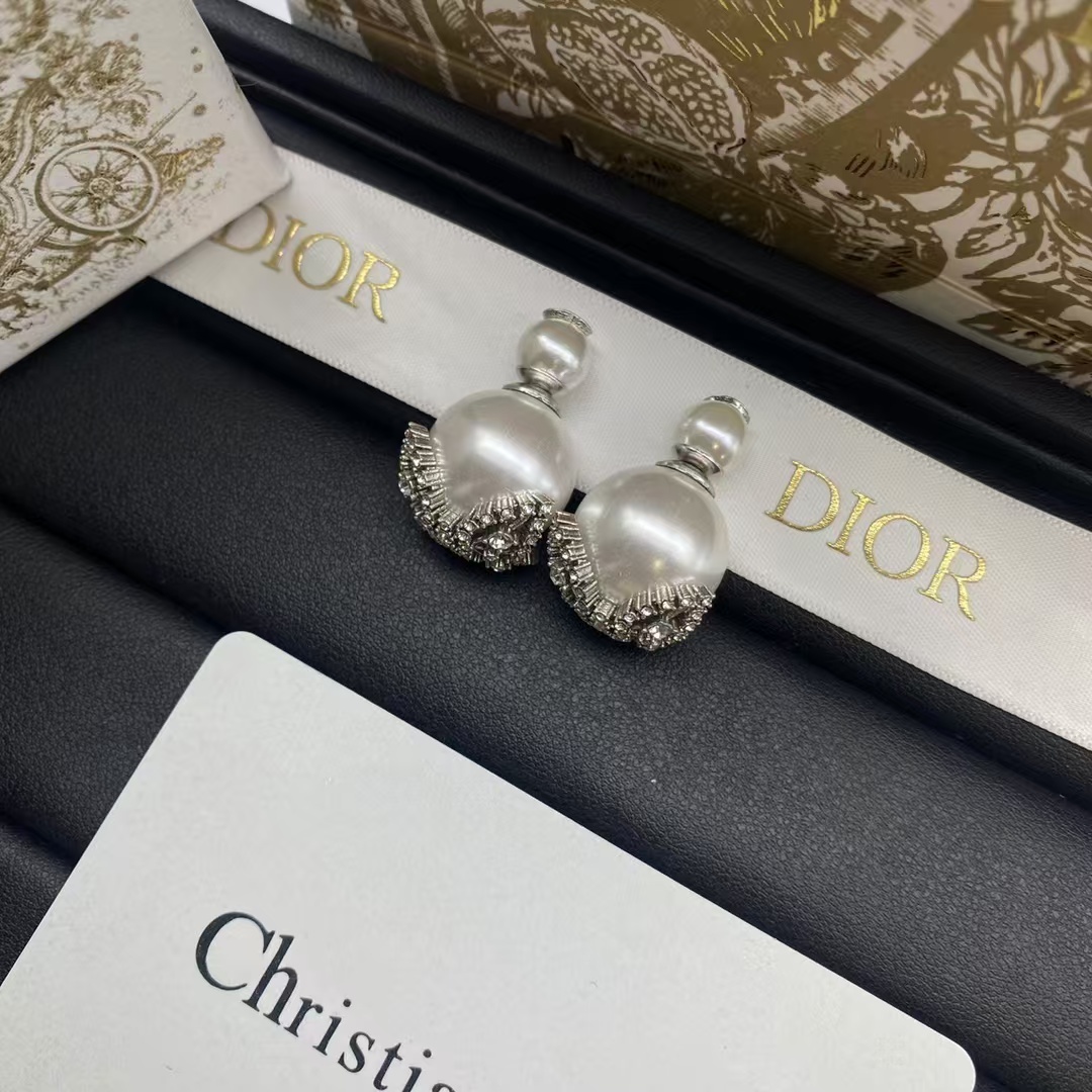 Buy replica Dior Butterfly Paved on Pearl Stud Earrings and replica jewelry from PICKS Jewelry