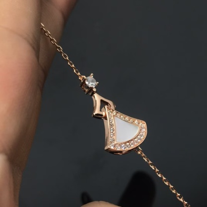Buy replica Bvlgari Divas’ Dream Bracelet and replica jewelry from PICKS Jewelry