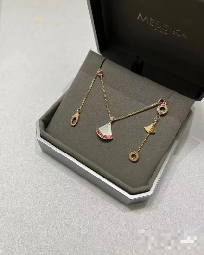 Buy replica Bvlgari Divas' Dream Necklace and replica jewelry from PICKS Jewelry