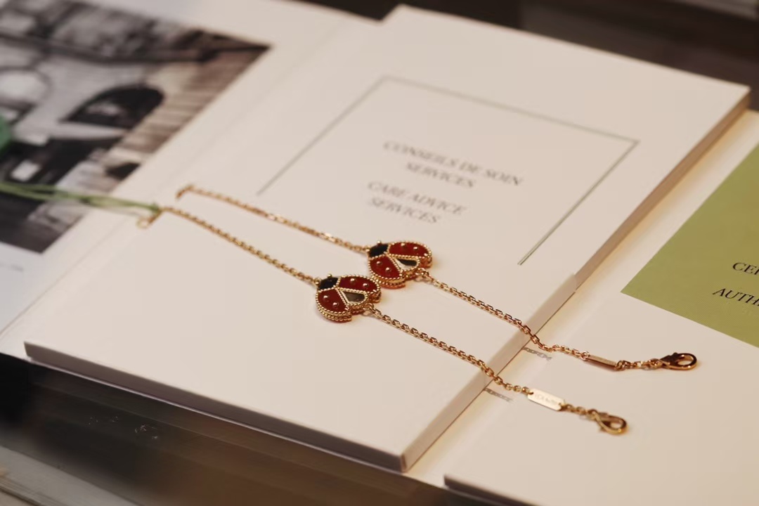 Buy replica Van Cleef & Arpels Lucky Spring Bracelet, Open Wings Ladybug and replica jewelry from PICKS Jewelry
