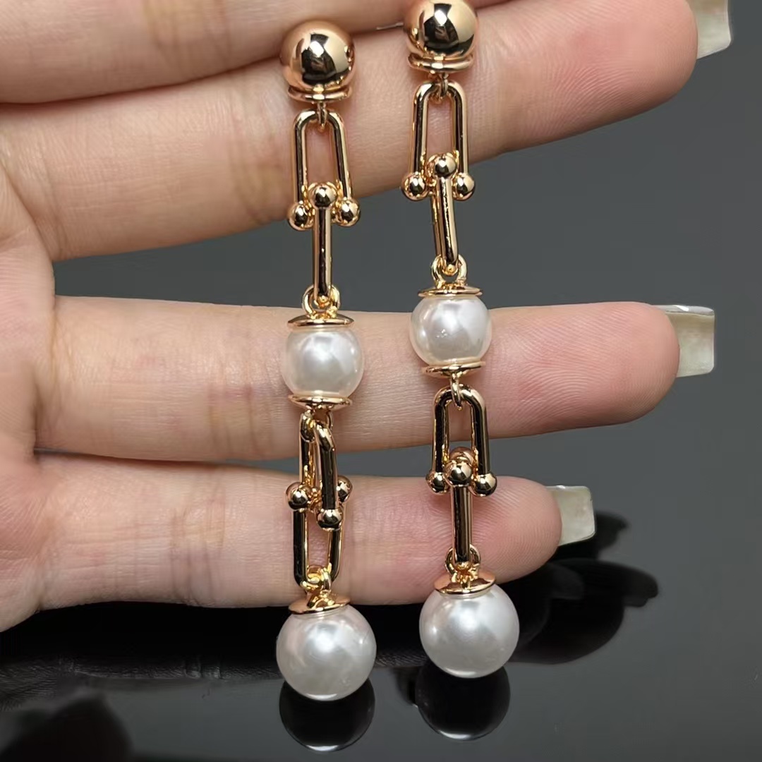 Buy replica Tiffany HardWear Triple Drop Link Earrings and replica jewelry from PICKS Jewelry