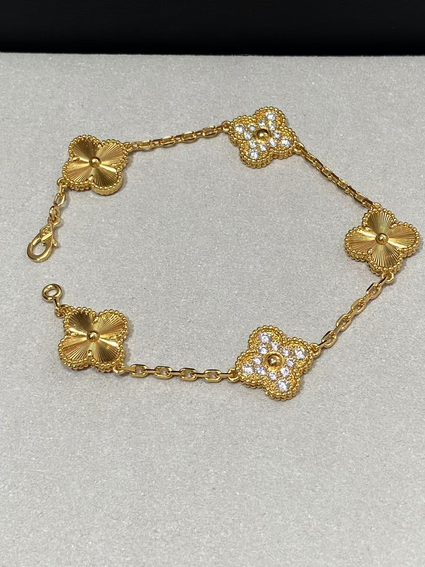 Buy replica Van Cleef & Arpels Vintage Alhambra Bracelet 5 Motifs and replica jewelry from PICKS Jewelry