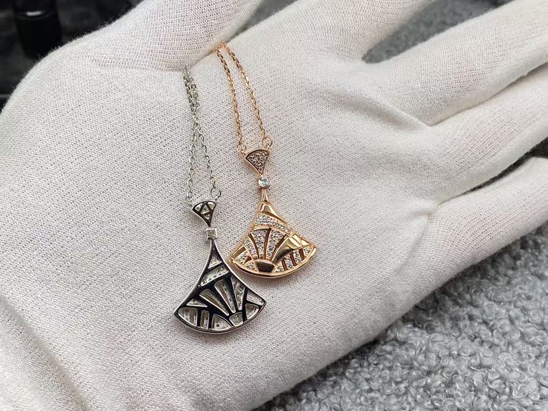 Buy replica Bvlgari Divas' Dream Necklace and replica jewelry from PICKS Jewelry