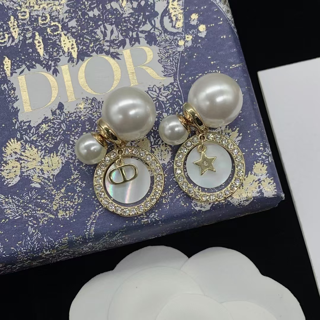 Buy replica Dior Asymmetric Drop Charms Pearl Earrings and replica jewelry from PICKS Jewelry