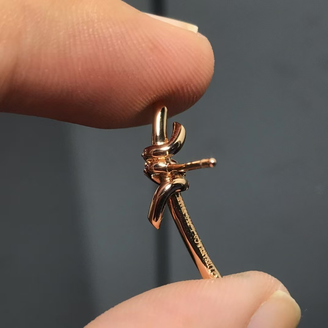 Buy replica Tiffany Knot Earrings and replica jewelry from PICKS Jewelry