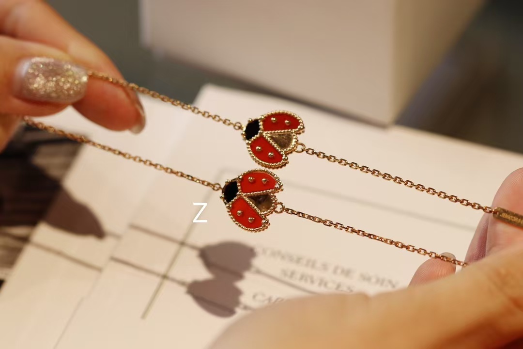 Buy replica Van Cleef & Arpels Lucky Spring Bracelet, Open Wings Ladybug and replica jewelry from PICKS Jewelry