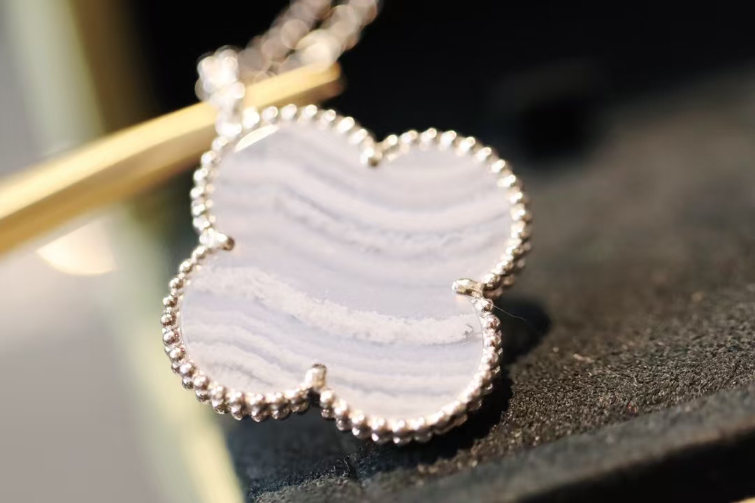 Buy replica Van Cleef & Arpels Vintage Alhambra Pendant Necklace - Large and replica jewelry from PICKS Jewelry
