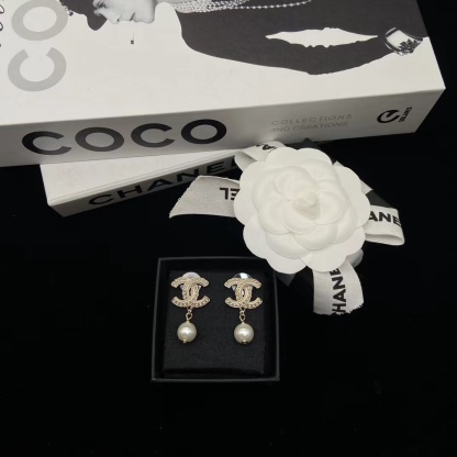 Buy replica Chanel Pearl Drop Earrings and replica jewelry from PICKS Jewelry