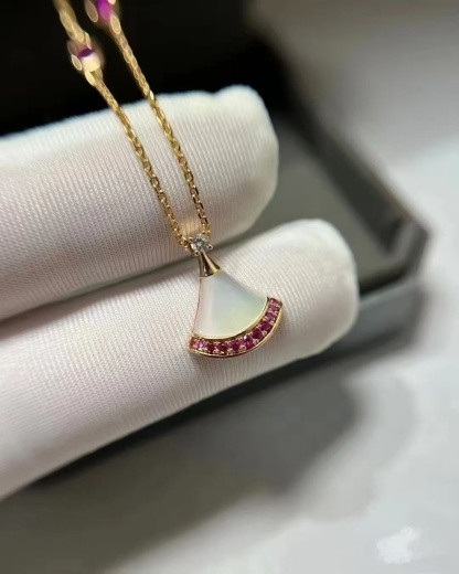 Buy replica Bvlgari Divas' Dream Necklace and replica jewelry from PICKS Jewelry
