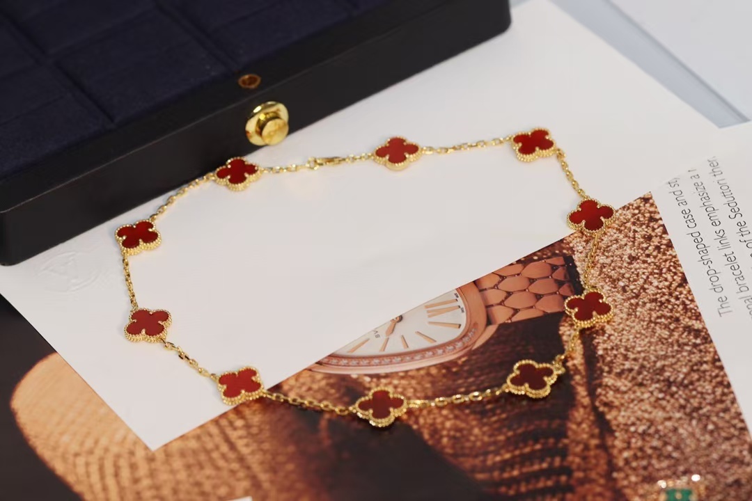 Buy replica Van Cleef & Arpels Vintage Alhambra Necklace, 10 Motifs and replica jewelry from PICKS Jewelry