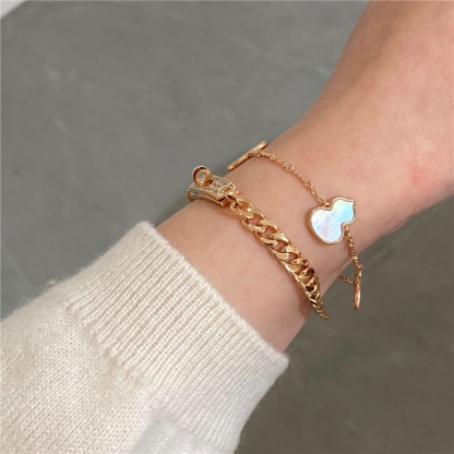 Buy replica Hermes Cuban Chain Pig Nose Bracelet and replica jewelry from PICKS Jewelry
