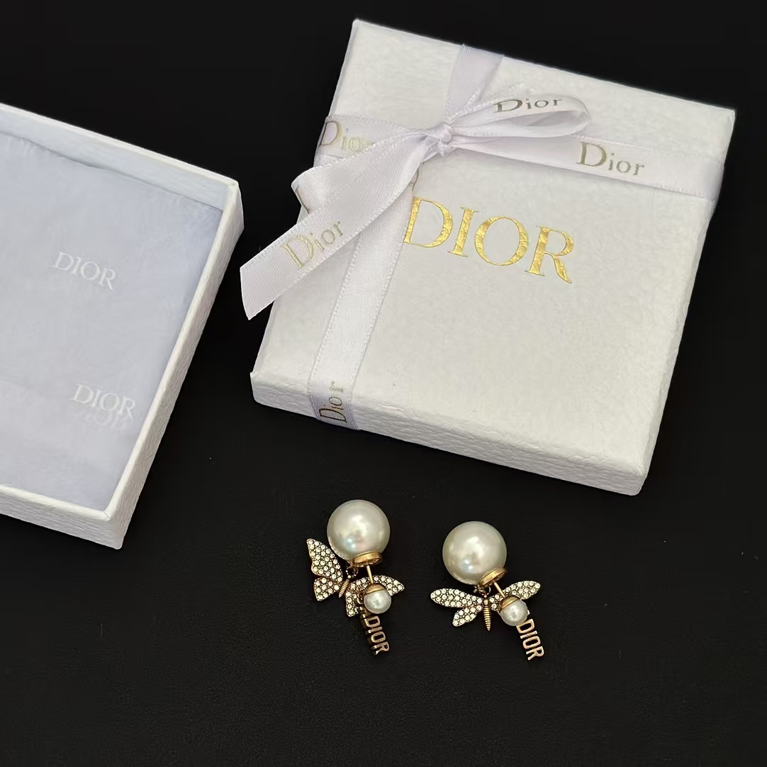Buy replica Dior Butterfly JADIOR Pearl Earrings and replica jewelry from PICKS Jewelry
