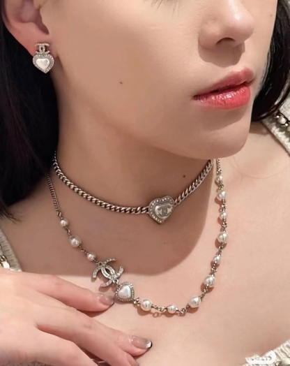 Buy replica Chanel Half Silver Chain Half Pearl Necklace and replica jewelry from PICKS Jewelry