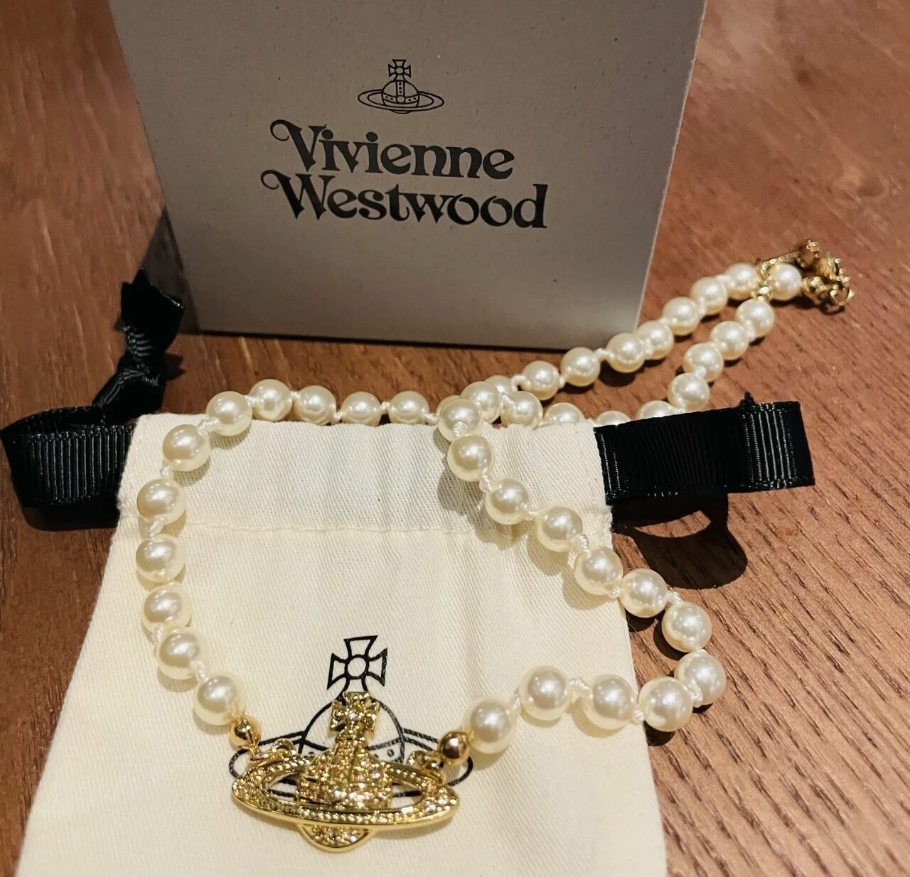 Buy replica Vivienne Westwood Saturn Necklace and replica jewelry from PICKS Jewelry