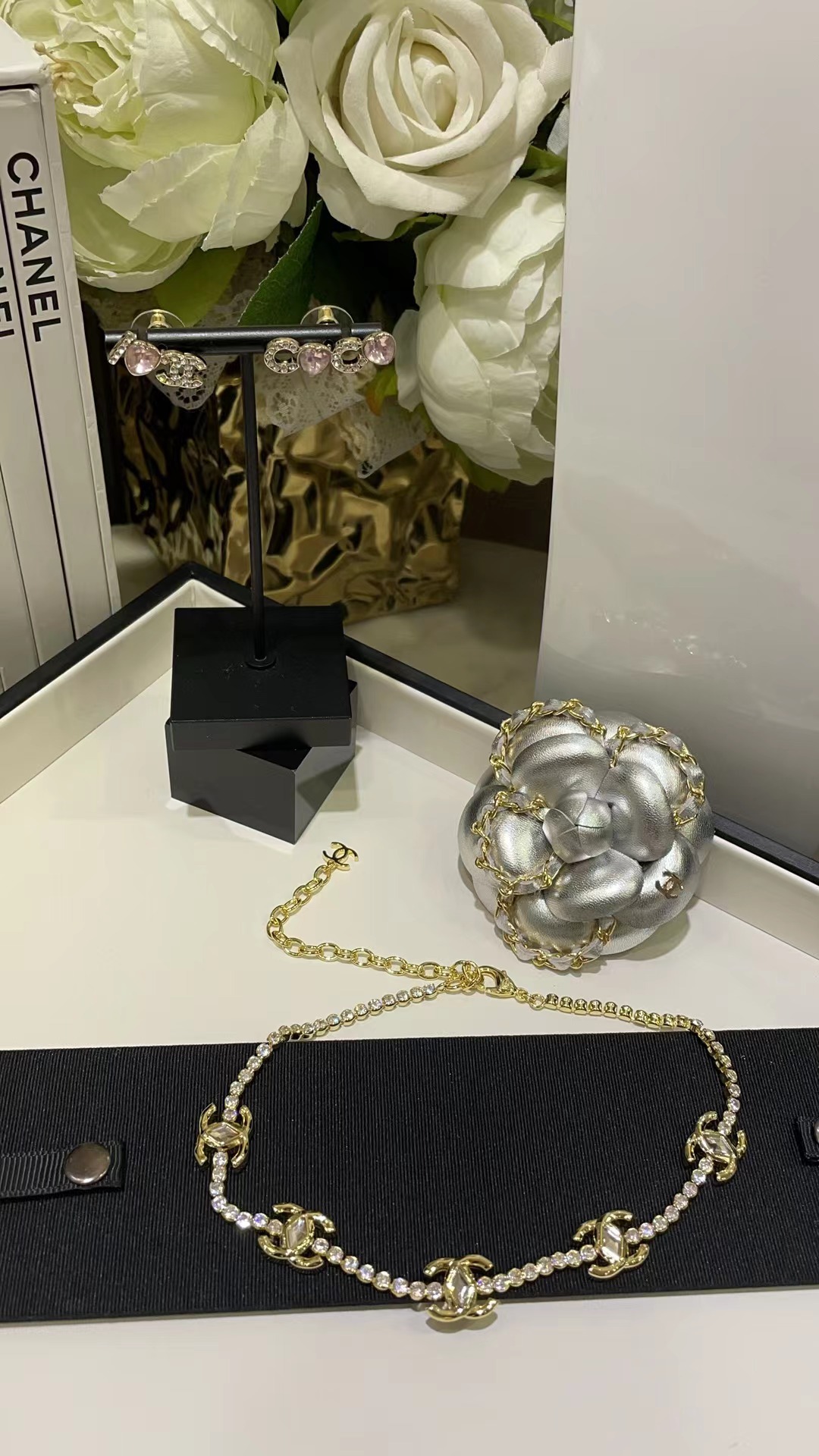 Buy replica Chanel Jennie Celebrity Style Choker Necklace and replica jewelry from PICKS Jewelry