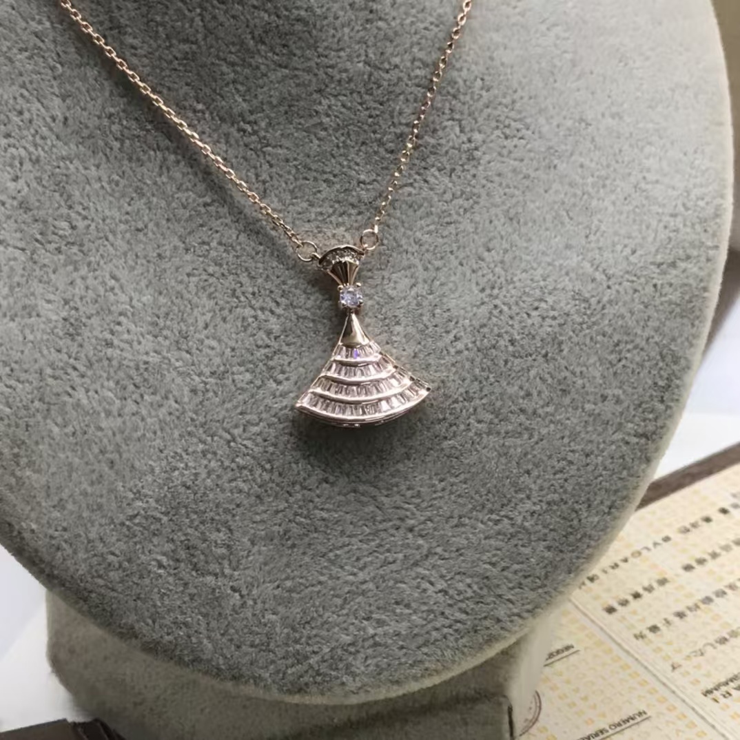 Buy replica Bvlgari Divas' Dream Necklace and replica jewelry from PICKS Jewelry