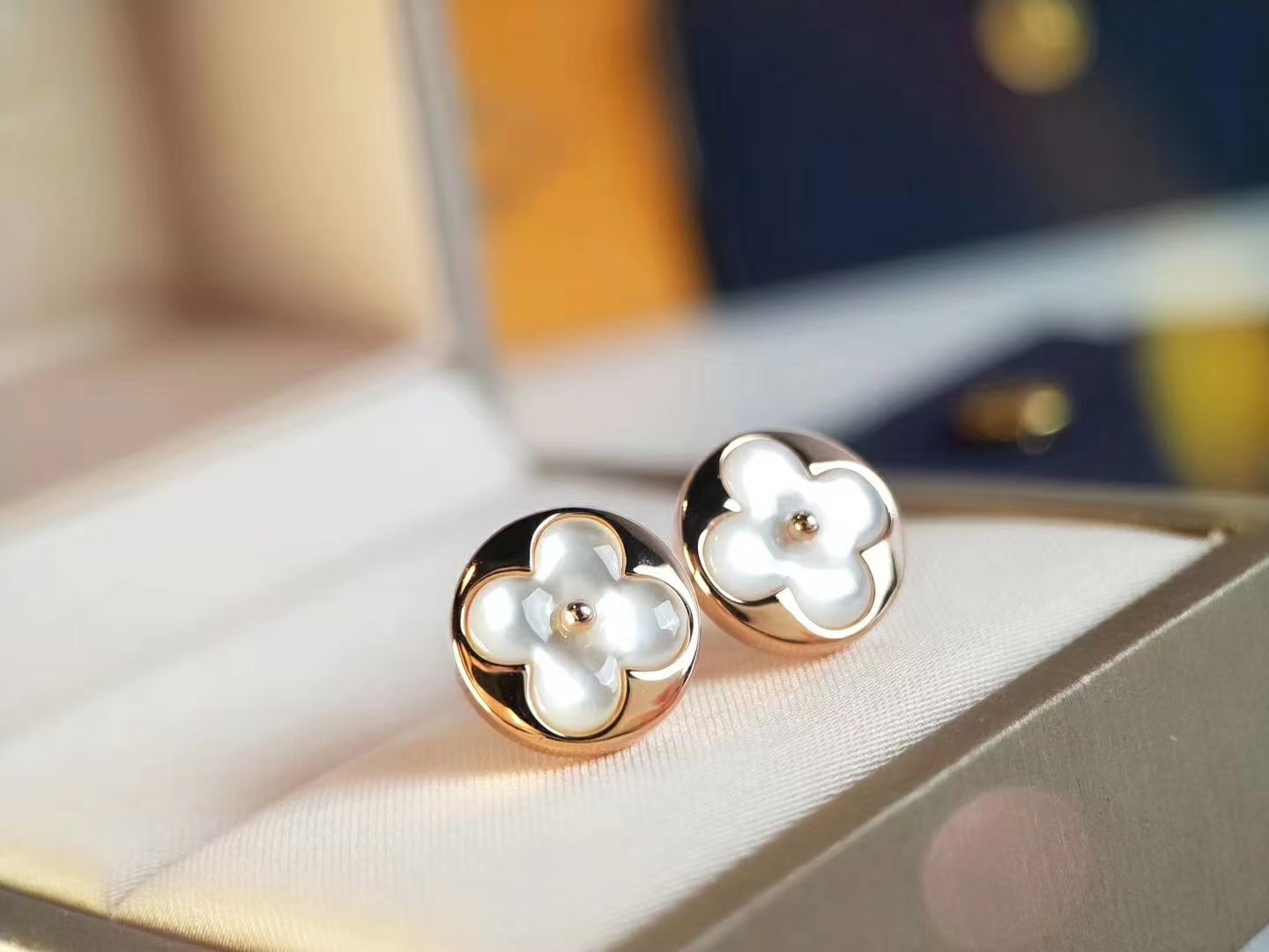 Buy replica Louis Vuitton Color Blossom Sun Ear Stud Earrings and replica jewelry from PICKS Jewelry