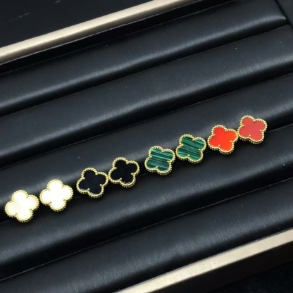 Buy replica Van Cleef & Arpels Vintage Alhambra Earrings - Big and replica jewelry from PICKS Jewelry
