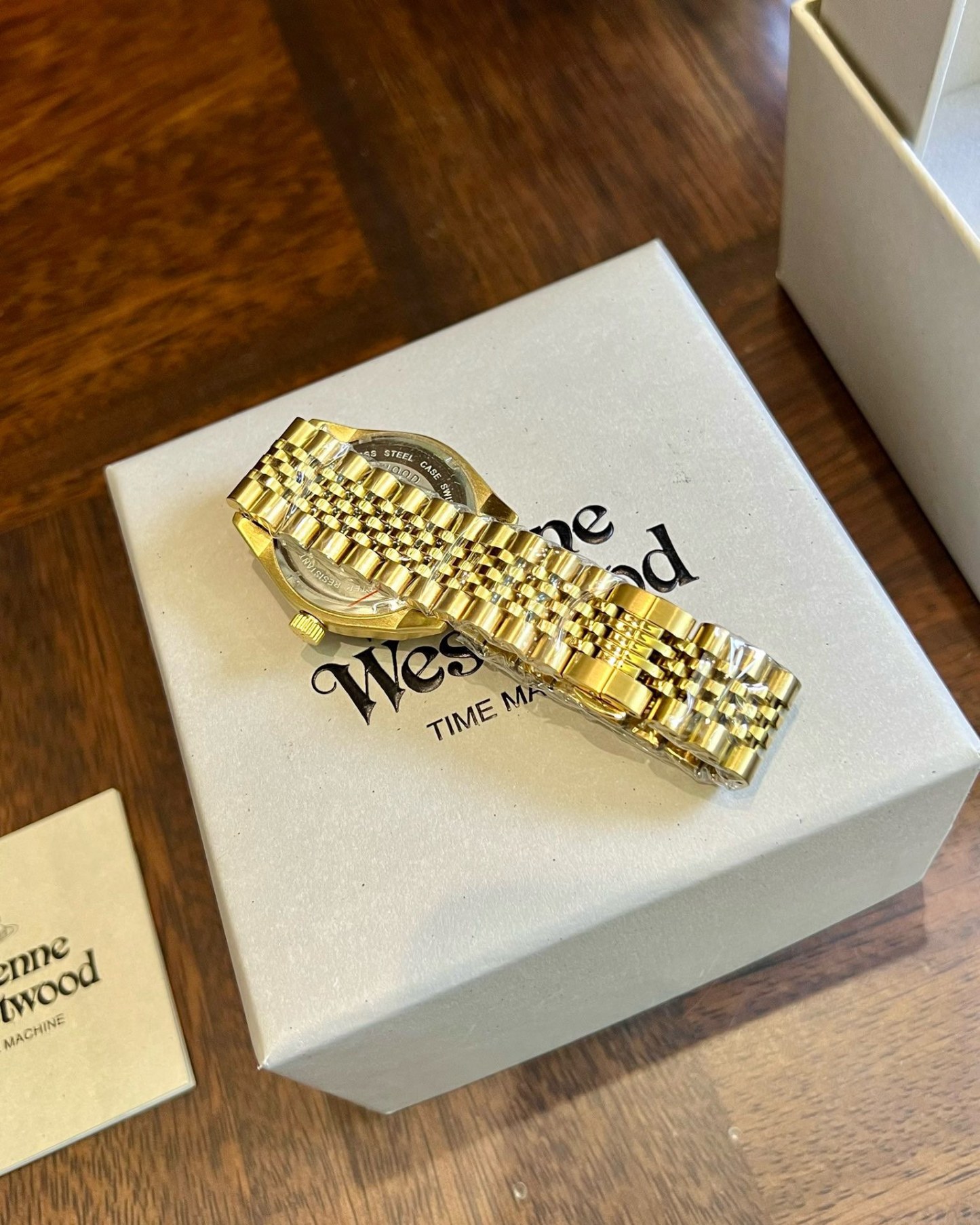 Buy replica Vivienne Westwood Rose Red Dial Gold Band Watch - 40MM and replica jewelry from PICKS Jewelry