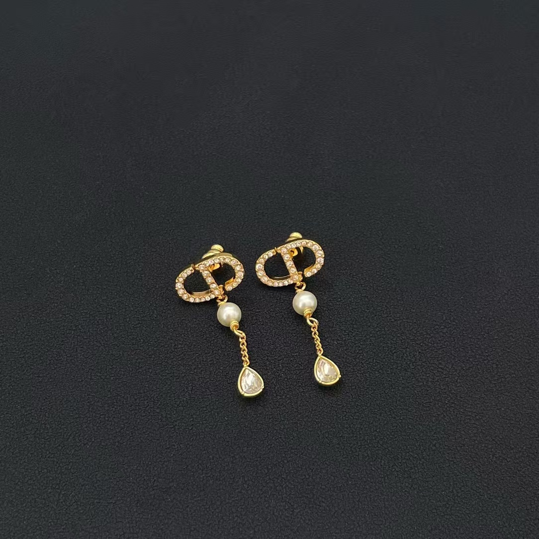Buy replica Dior CD Teardrop Pearl Earrings and replica jewelry from PICKS Jewelry