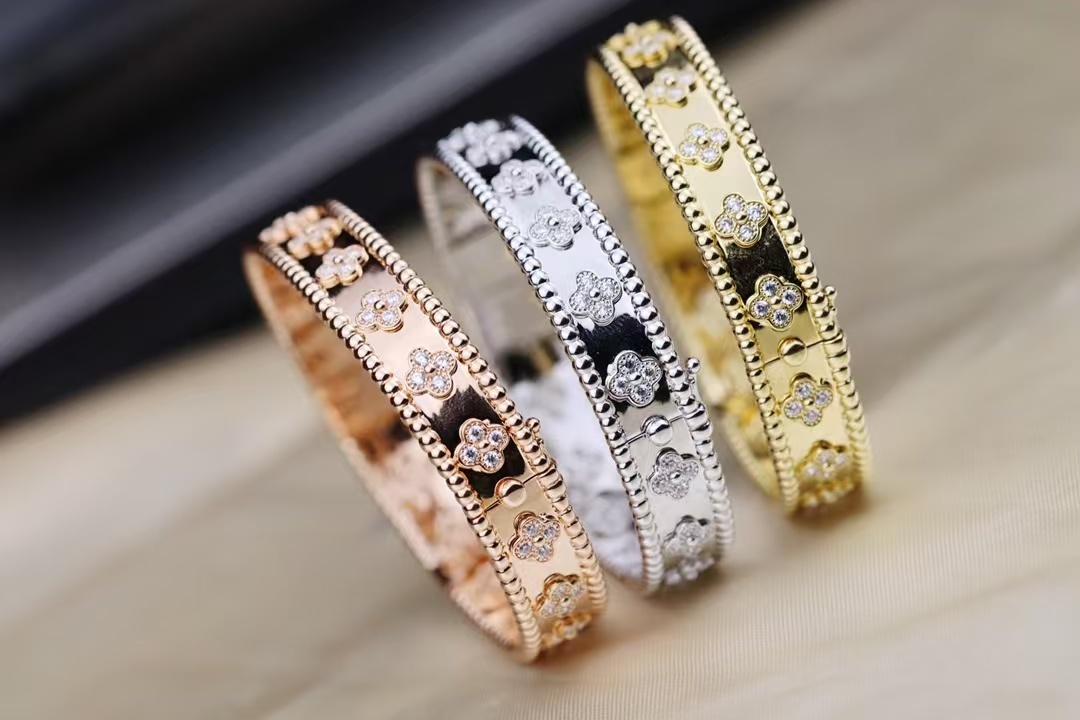 Buy replica Van Cleef & Arpels Perlée Clovers Bracelet, Medium Bangle and replica jewelry from PICKS Jewelry