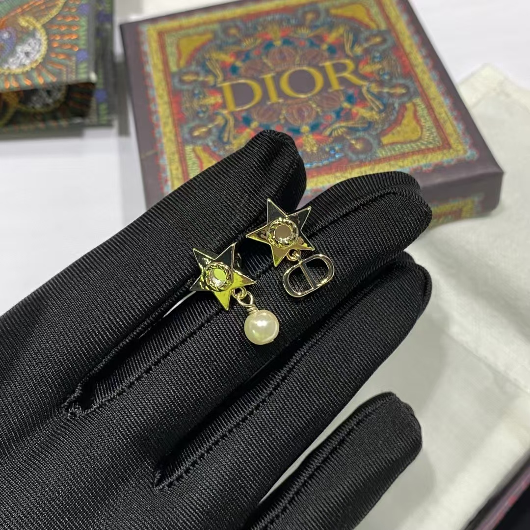 Buy replica Dior Asymmetric Star Earrings and replica jewelry from PICKS Jewelry