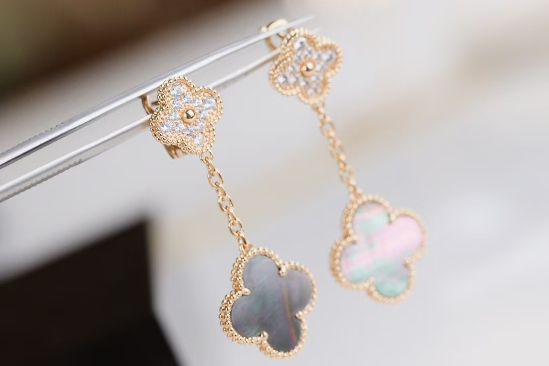 Buy replica Van Cleef & Arpels Grey Mother of Pearl Magic Alhambra Earrings 2 Motifs and replica jewelry from PICKS Jewelry