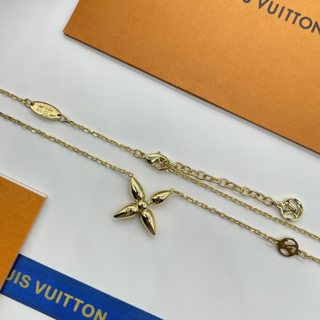 Buy replica Louis Vuitton Dainty Star Pendant Necklace and replica jewelry from PICKS Jewelry