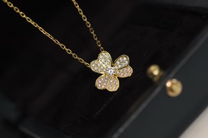 Buy replica Van Cleef & Arpels Frivole Pendant Necklace - Mini and replica jewelry from PICKS Jewelry