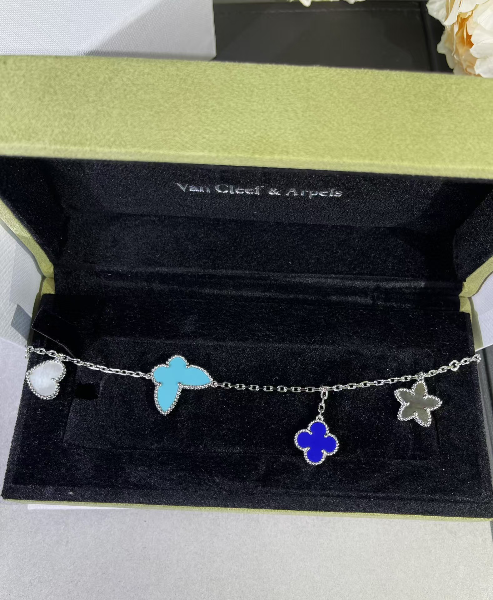 Buy replica Van Cleef & Arpels Limited Version Lucky Alhambra 4 Motifs Bracelet and replica jewelry from PICKS Jewelry