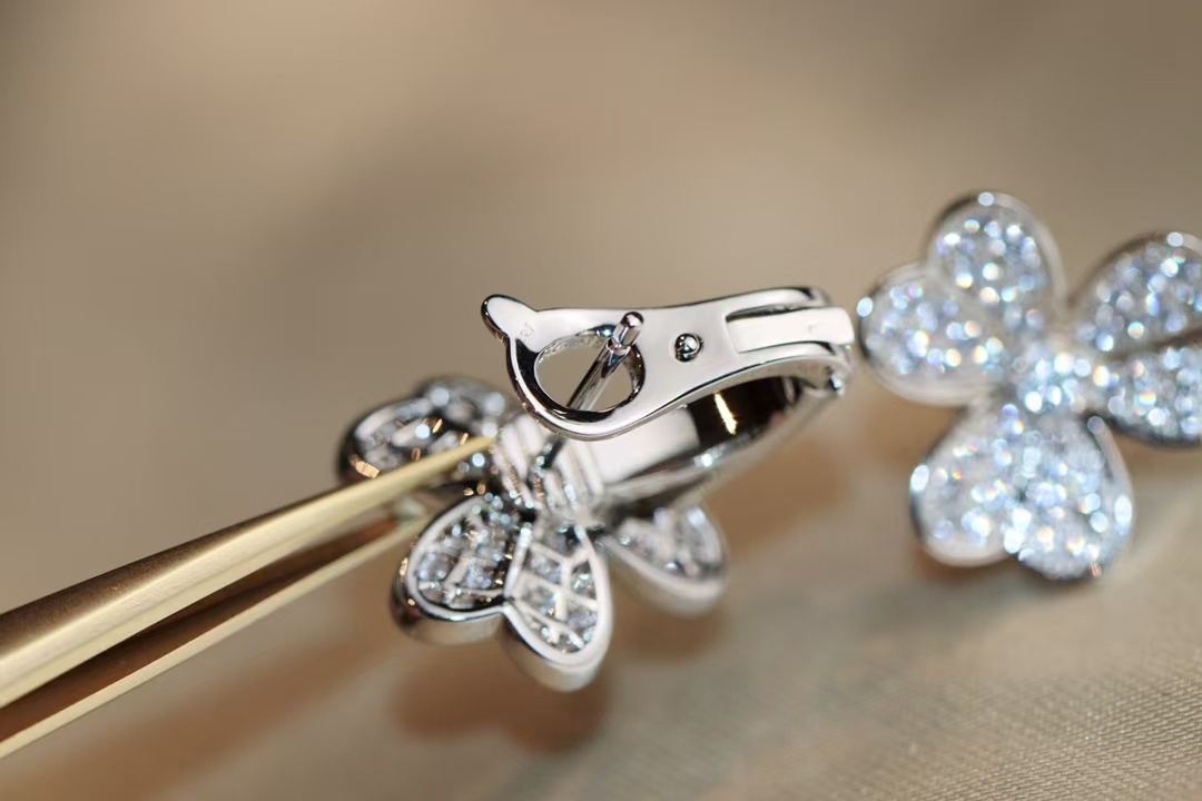 Buy replica Van Cleef & Arpels Frivole Earrings - Small and replica jewelry from PICKS Jewelry