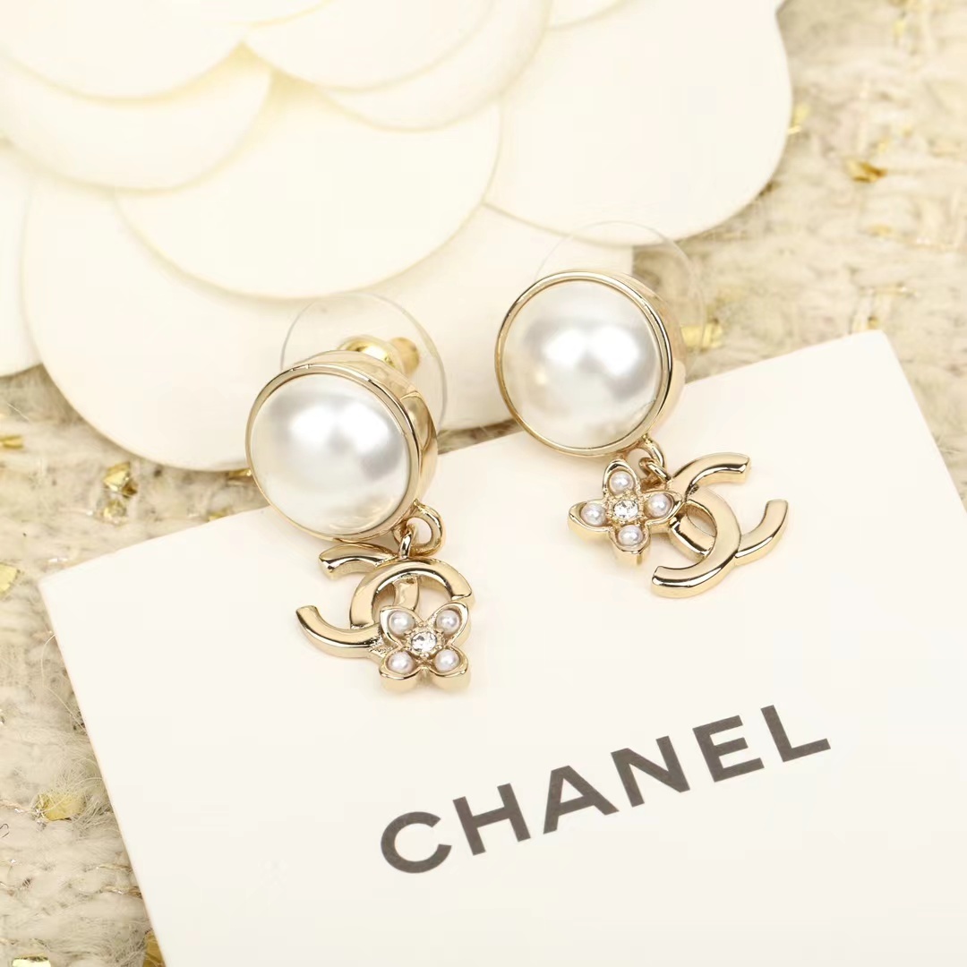 Buy replica Chanel Pearl Stud Double C Dangle Earring and replica jewelry from PICKS Jewelry